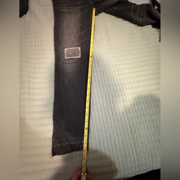 Mango brand distressed light black skinny cropped raw hem jeans. Size 8. NWT - Picture 9 of 16